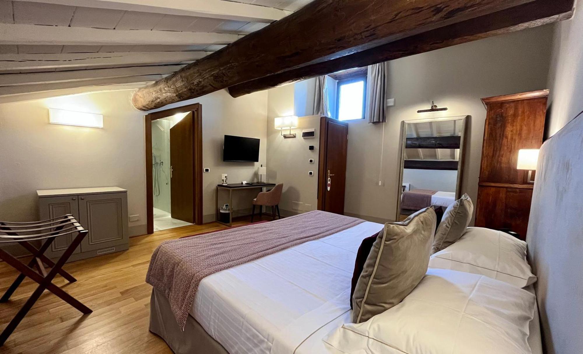 Relais Della Rovere Colle Val D'Elsa Rum bild